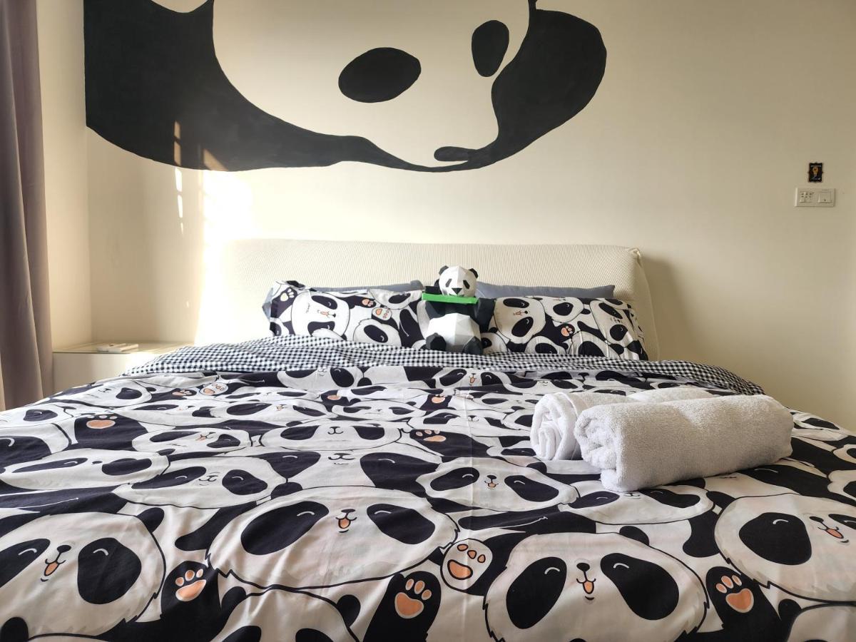 Ferienwohnung Netflix Panda House 3B2R Rimbayu Kota Kemuning With Atari Games Teluk Panglima Garang Exterior foto