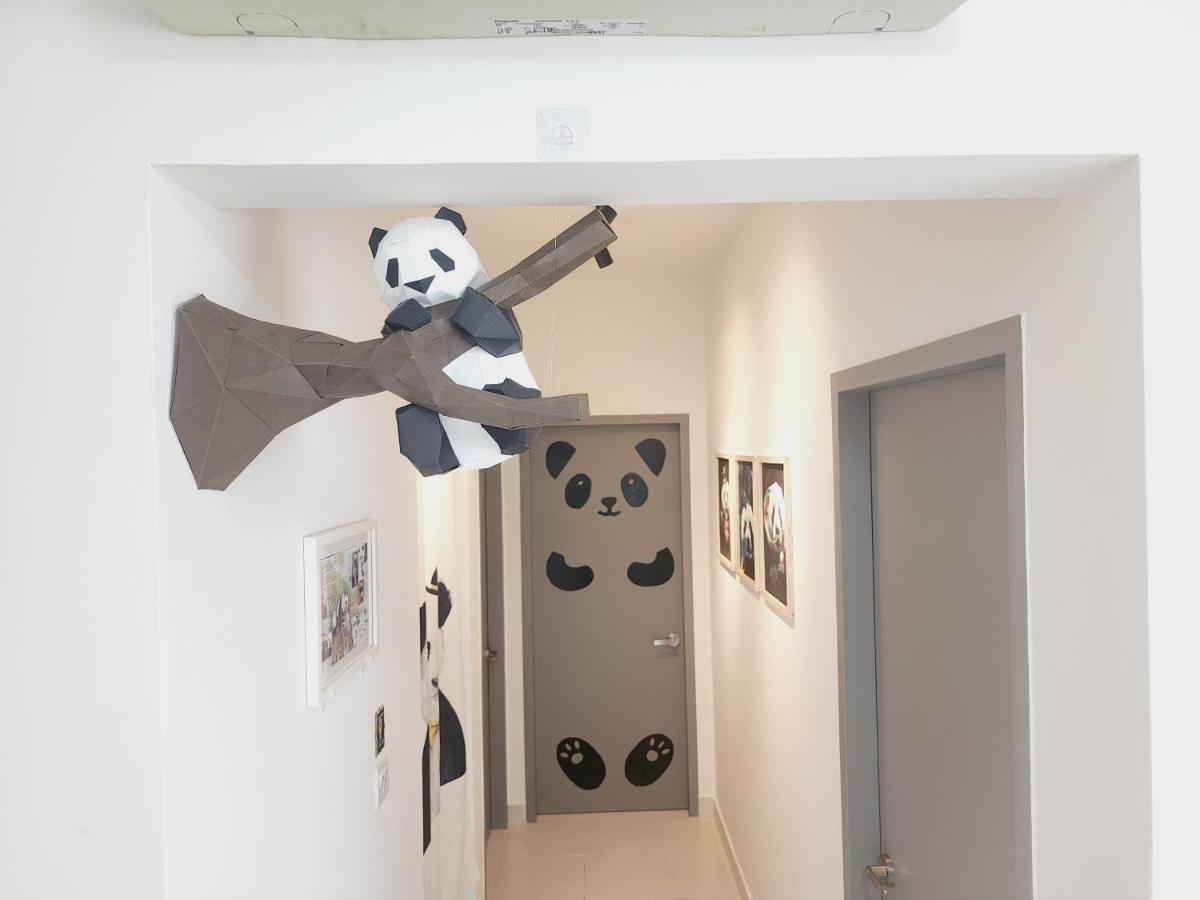 Ferienwohnung Netflix Panda House 3B2R Rimbayu Kota Kemuning With Atari Games Teluk Panglima Garang Exterior foto