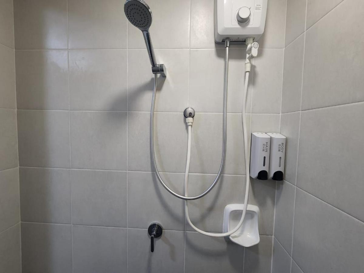 Ferienwohnung Netflix Panda House 3B2R Rimbayu Kota Kemuning With Atari Games Teluk Panglima Garang Exterior foto